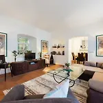 Unique Prague Experience - Charles Bridge Apartments